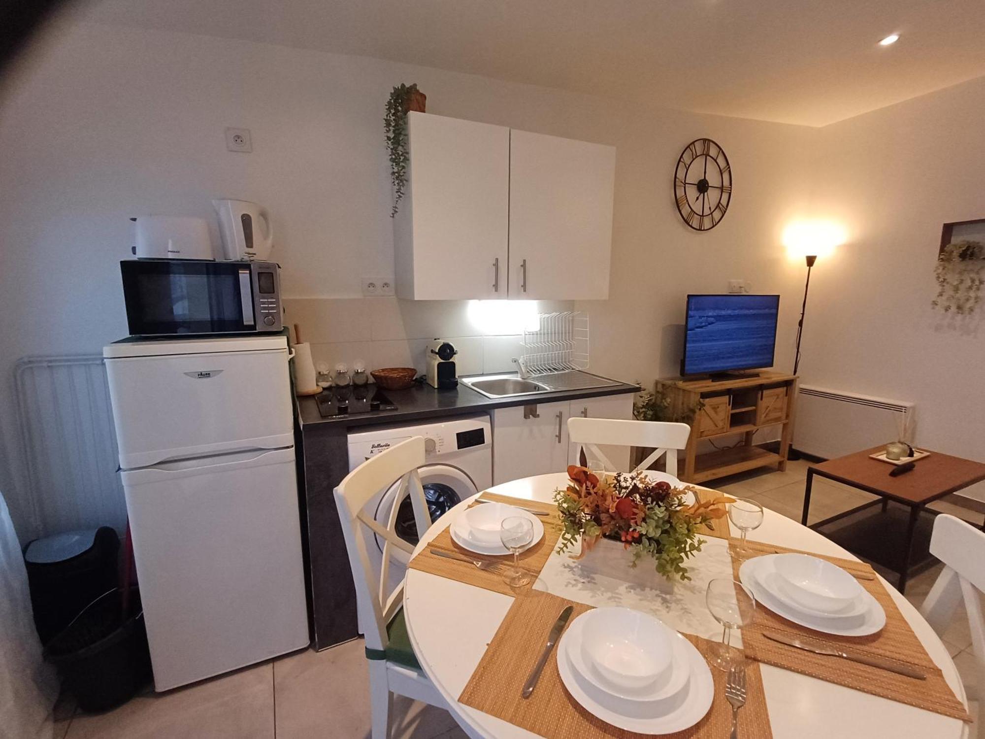 Super F2 A 5Mn Aeroport D'Orly Parking Prive Gratuit Apartment Paray-Vieille-Poste Exterior photo